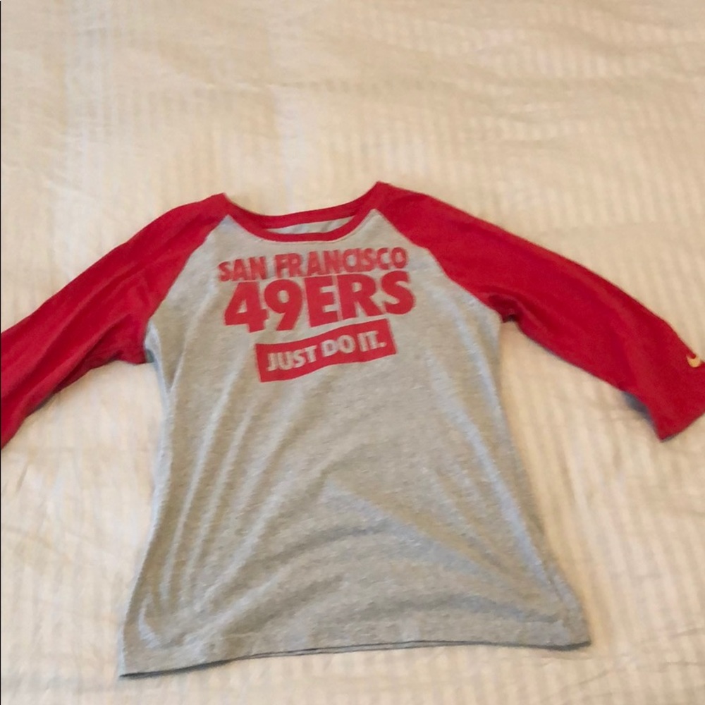 Women’s Nike 49ers long sleeve T-shirt Med.